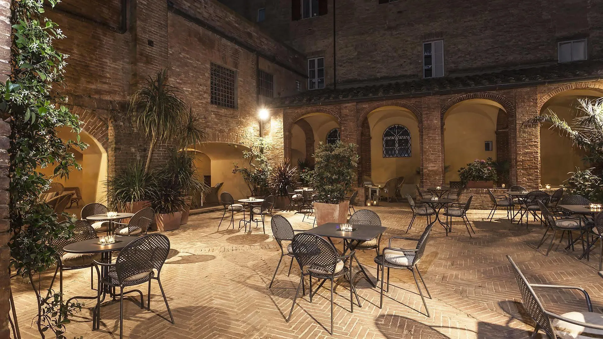 Il Chiostro Del Carmine Hotell Siena