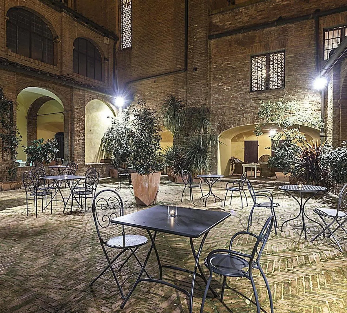 Il Chiostro Del Carmine Hotell Siena